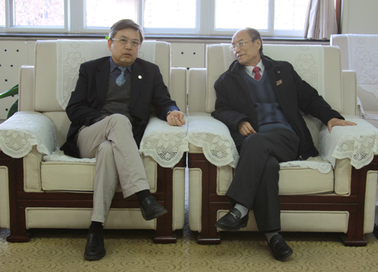 化学家游效曾院士受聘南开大学杨石先讲座教授